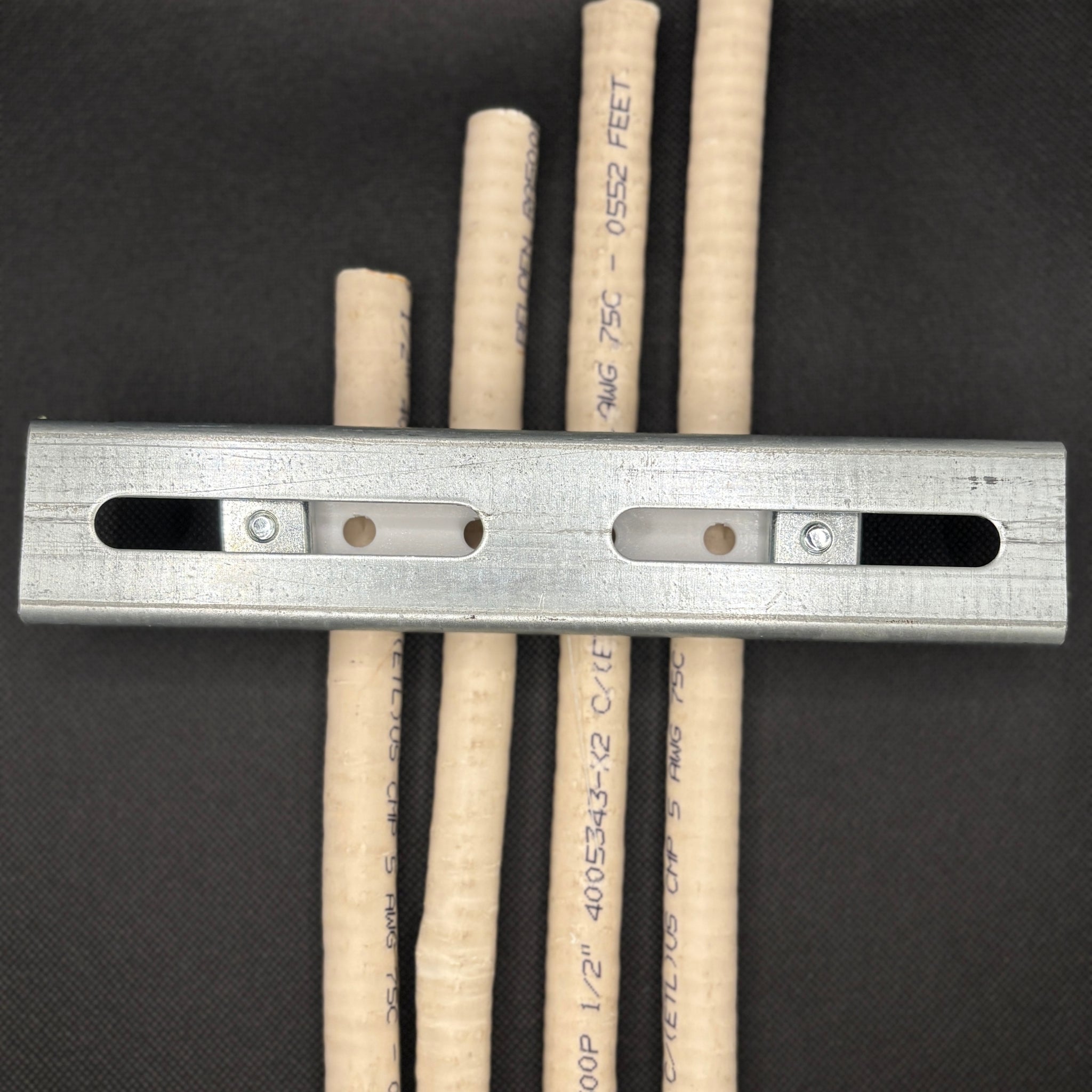 461CSSH - COAX SNAP TO STRUT (HARDWARE INCLUDED)