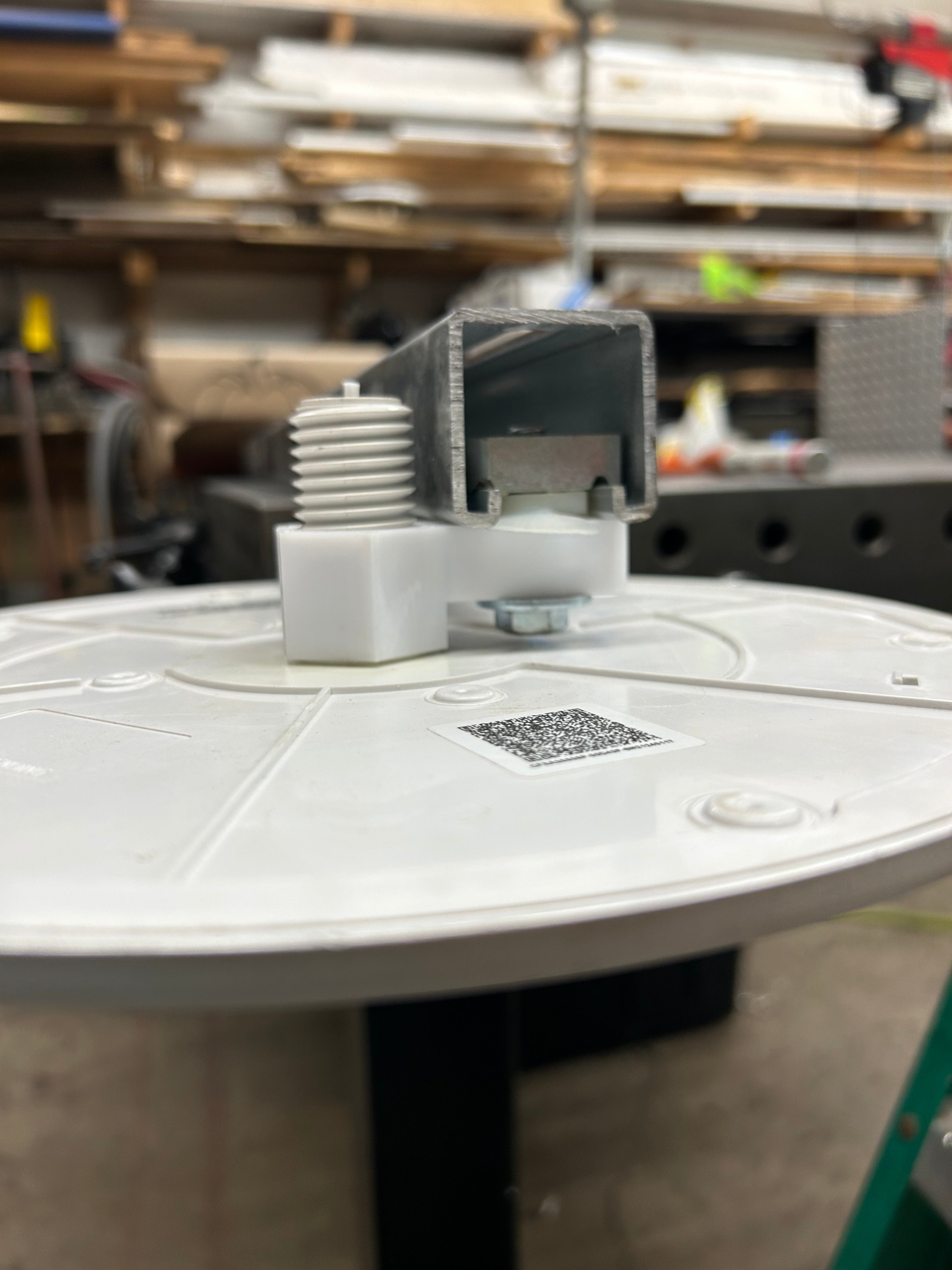 EWASSMT1 - LAIRD ANTENNA UNISTRUT MOUNT