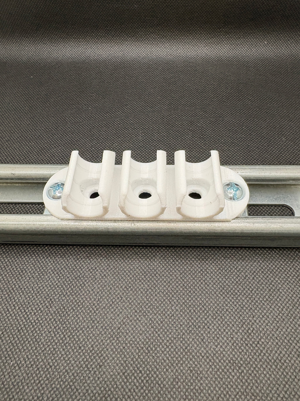 361CSS - COAX SNAP TO STRUT