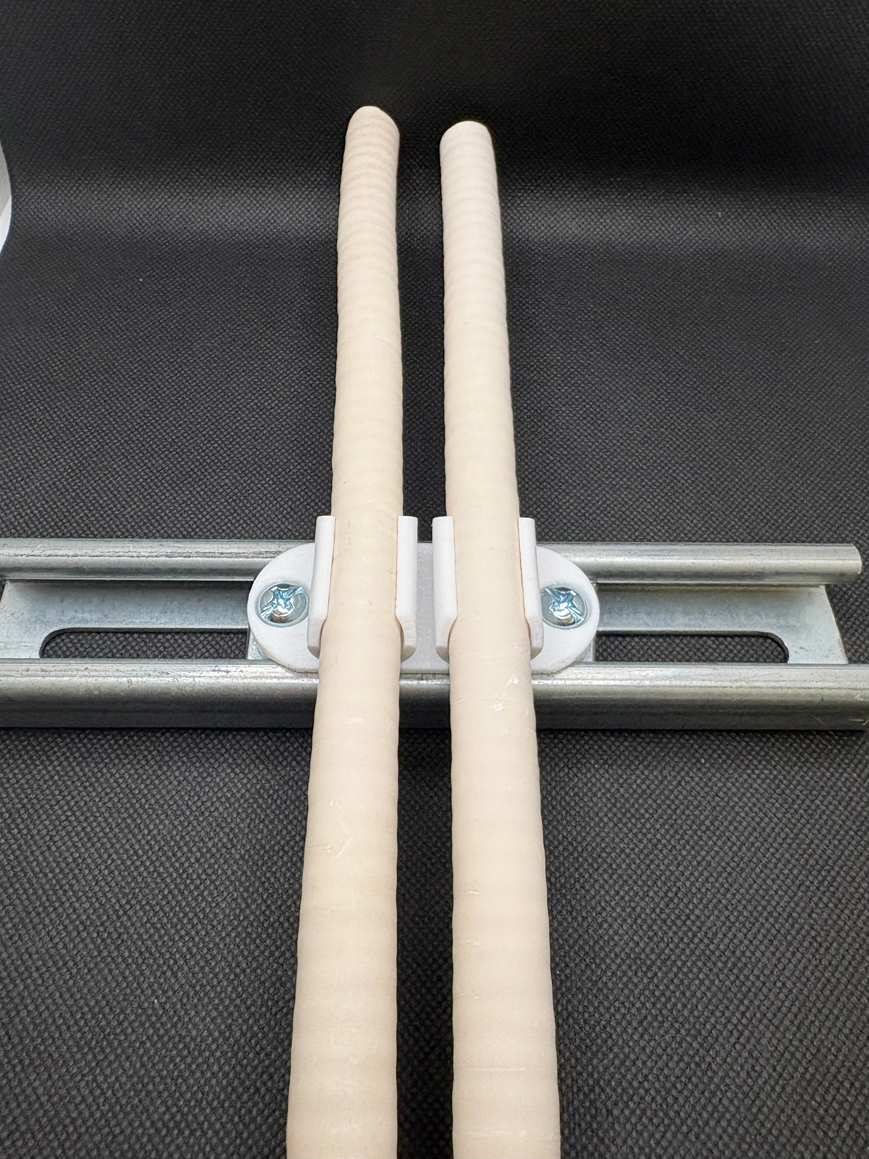 261CSS - COAX SNAP TO STRUT