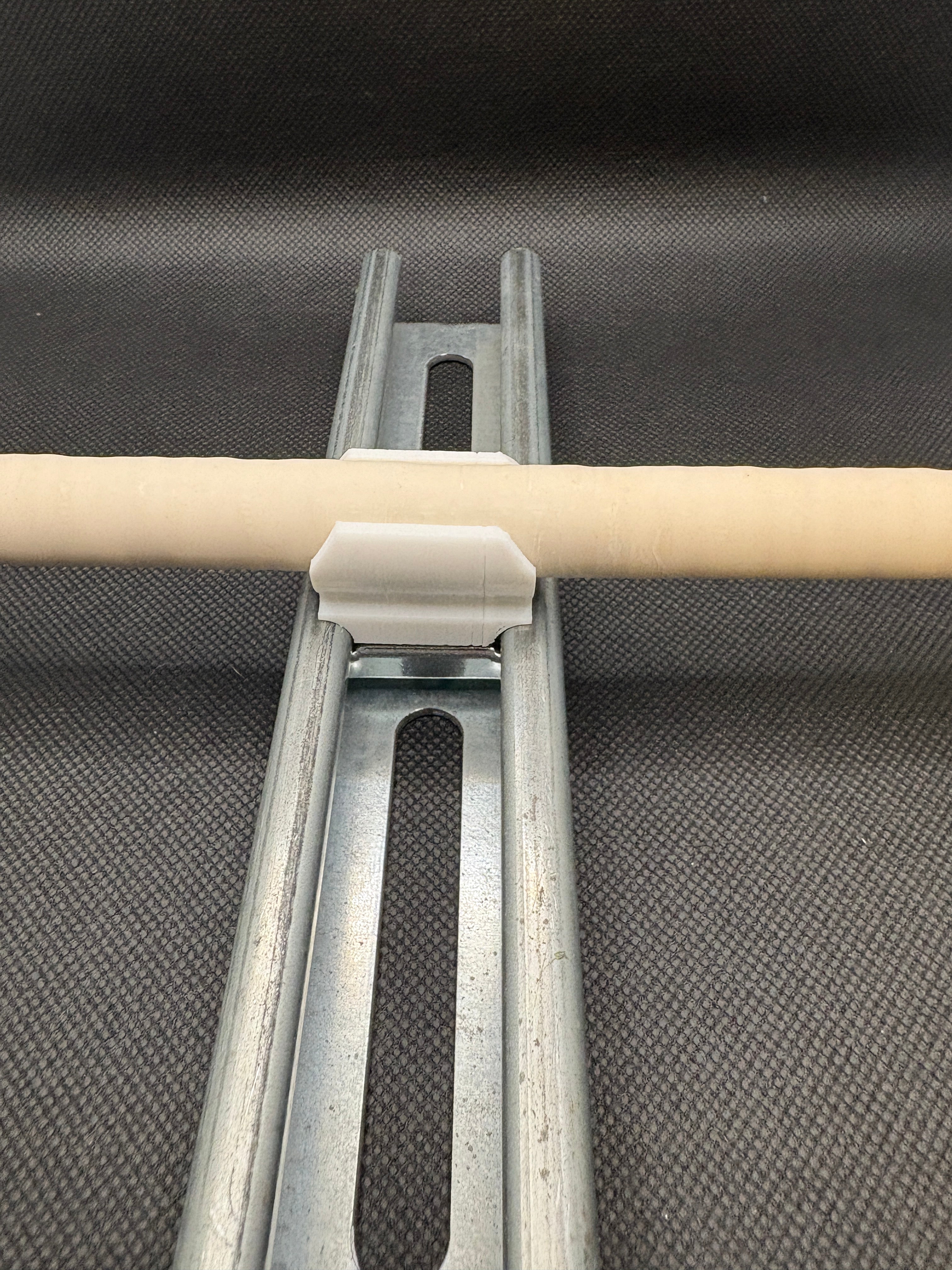 161CSS - COAX SNAPTO STRUT